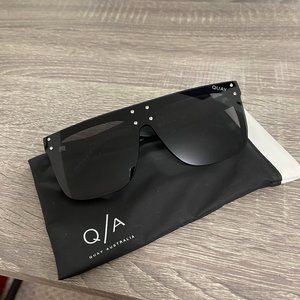 Quay boxy sunglasses